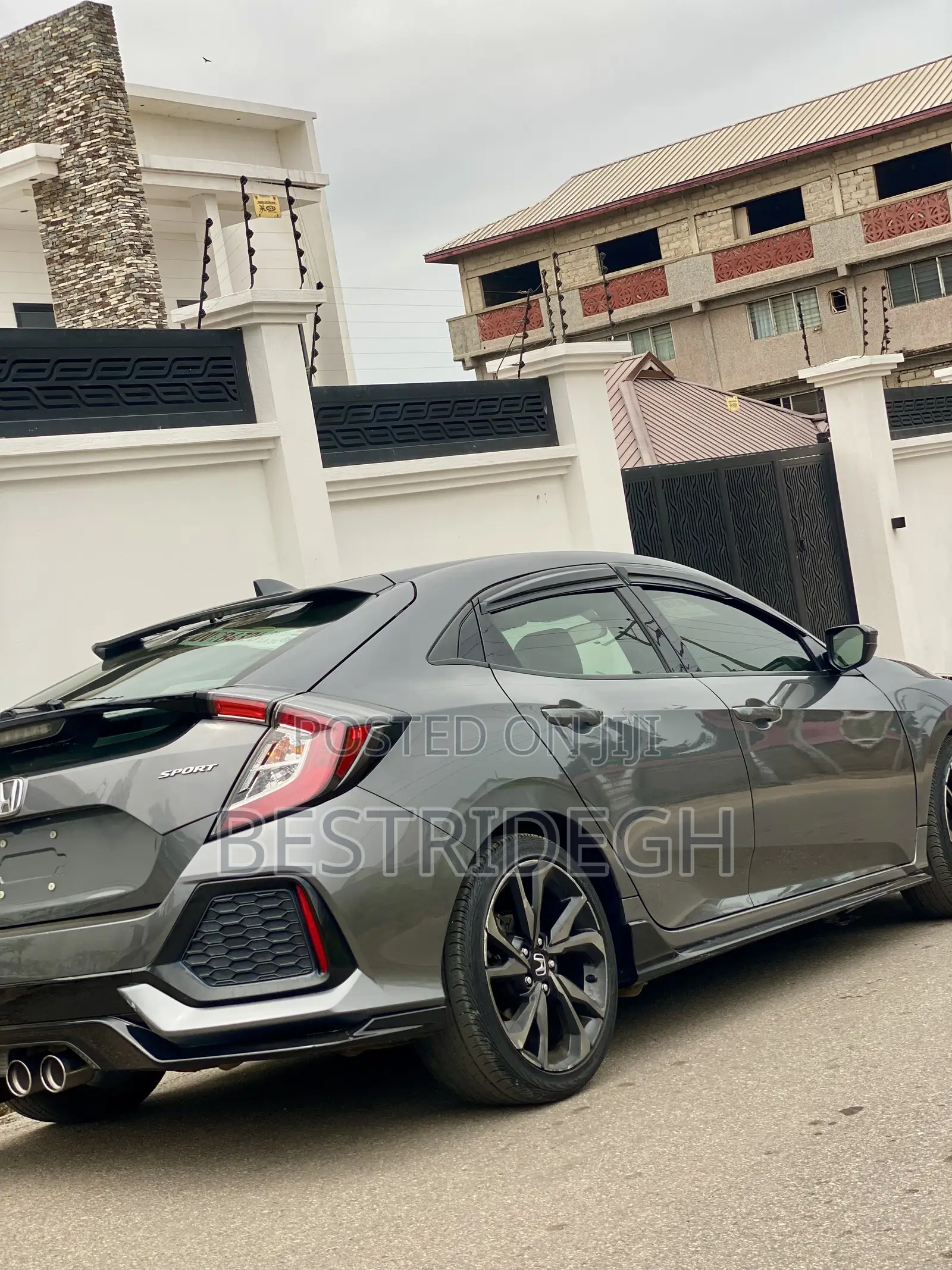 Honda Civic Sport 4dr Hatchback (1.5L 4cyl) 2017 Gray