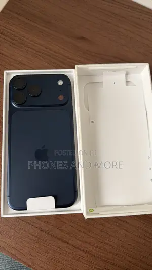 New Apple iPhone 17 Pro Max 256 GB Blue