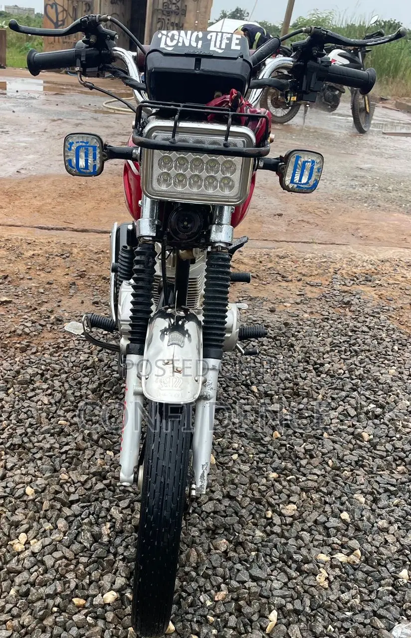 Royal RY150 2022 Red