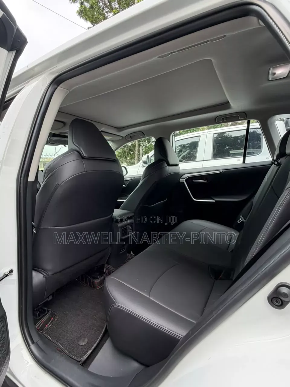 Toyota Venza 2024 White
