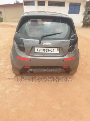 Chevrolet Spark 2018 Gray