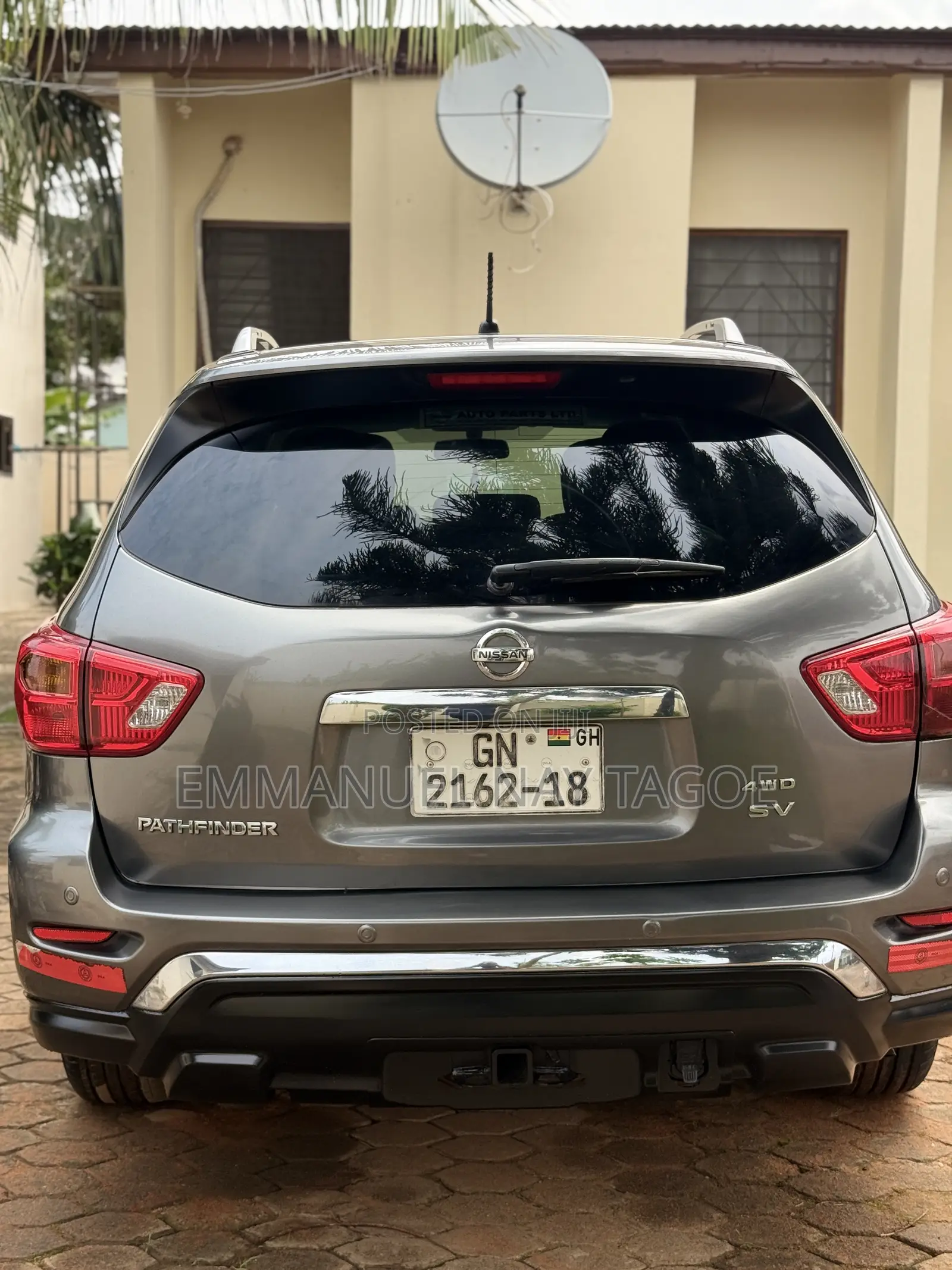 Nissan Pathfinder SV 4dr 4x4 (3.5L 6cyl) 2017 Gray