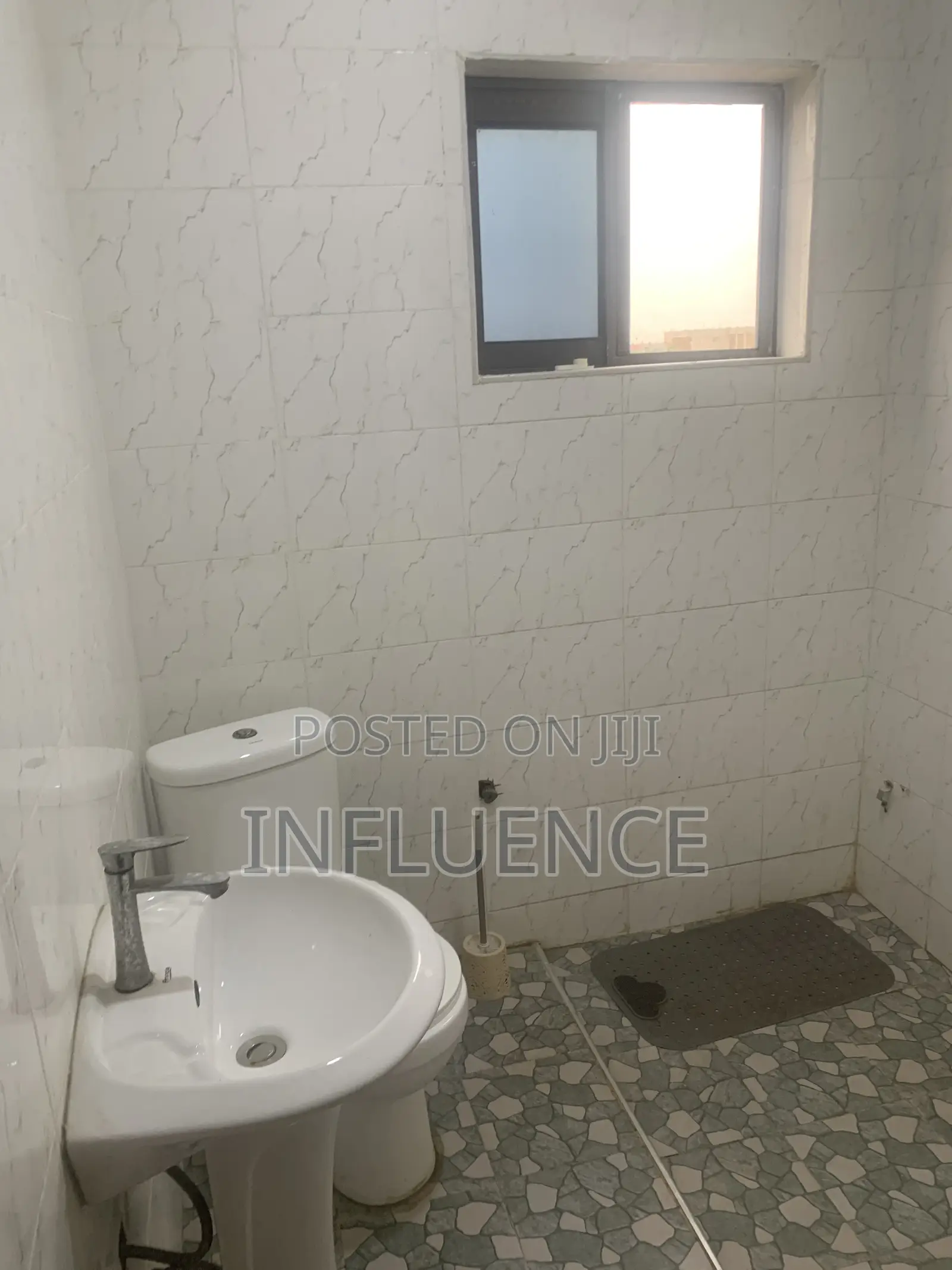 2bdrm Apartment in East Legon for rent