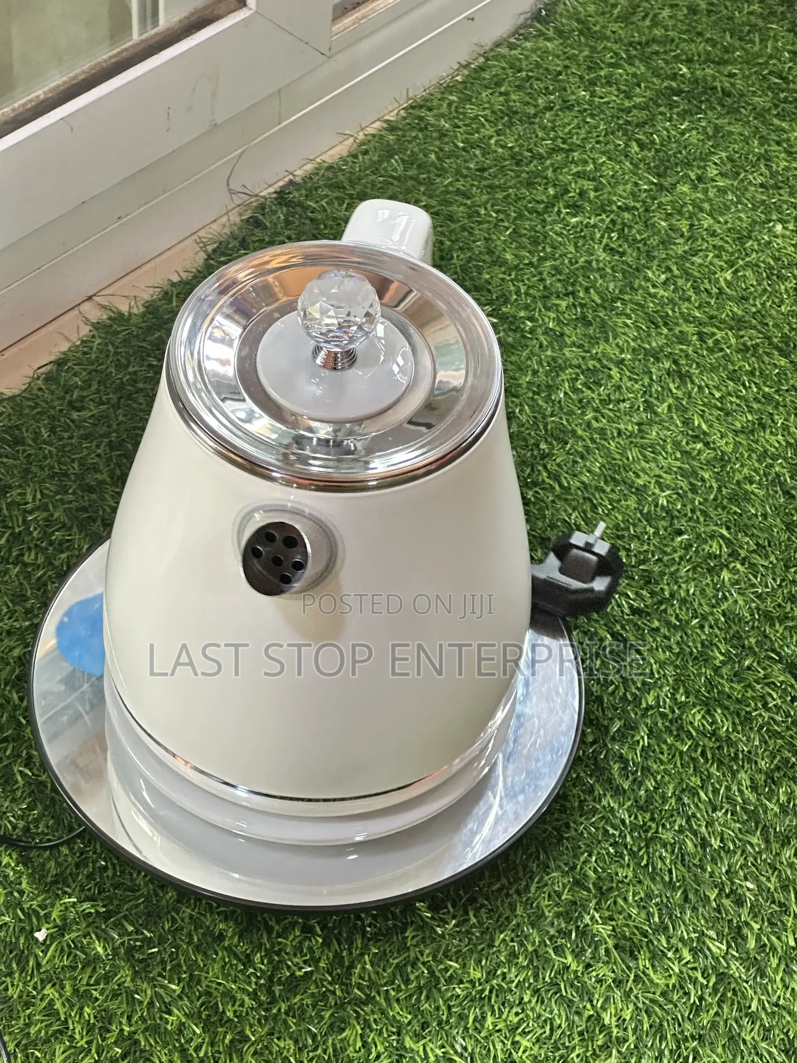 Quality and Classic Electric Kettle (1.7 Litres)
