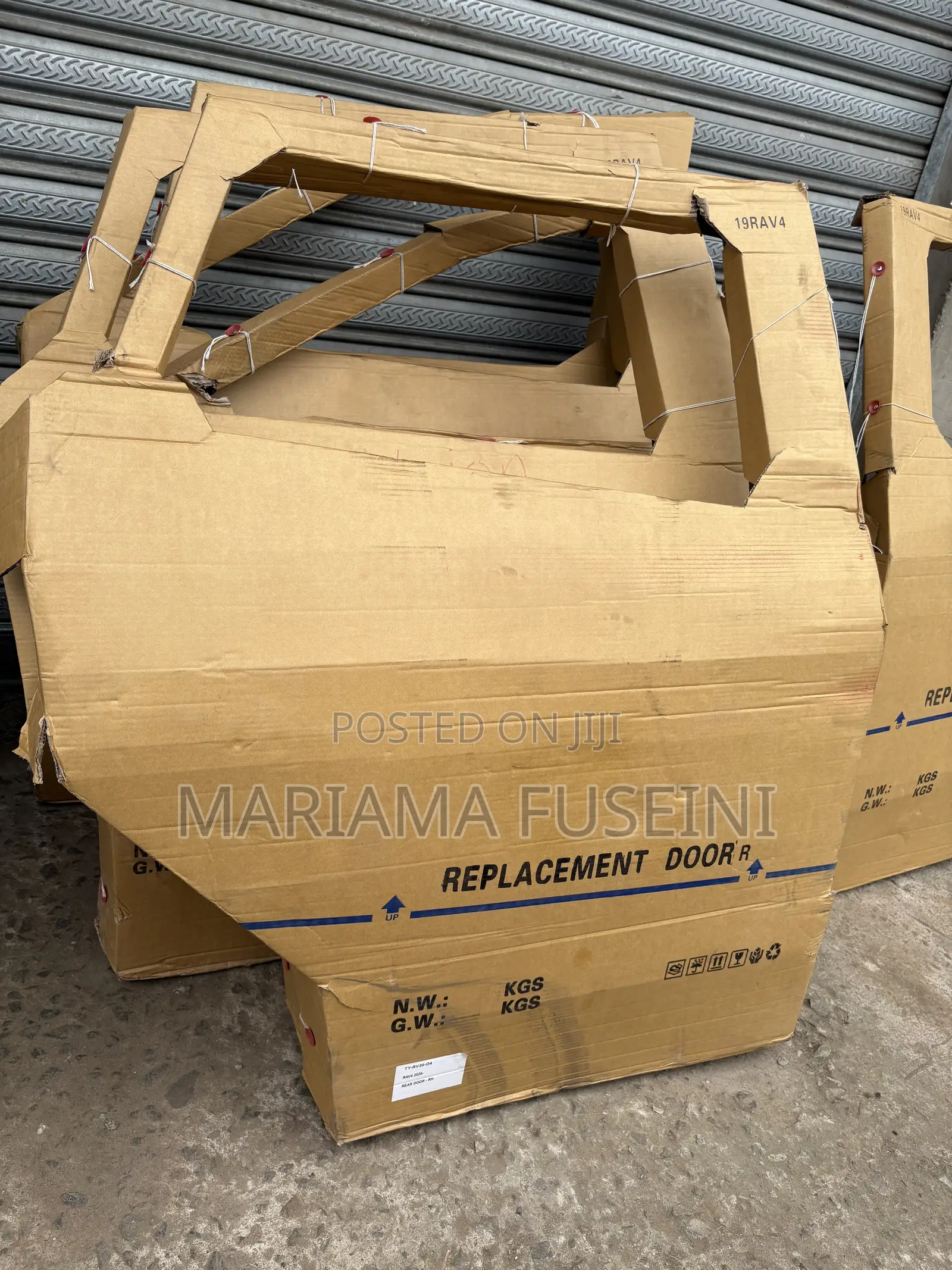 RAV 4 2020 Back Right Door
