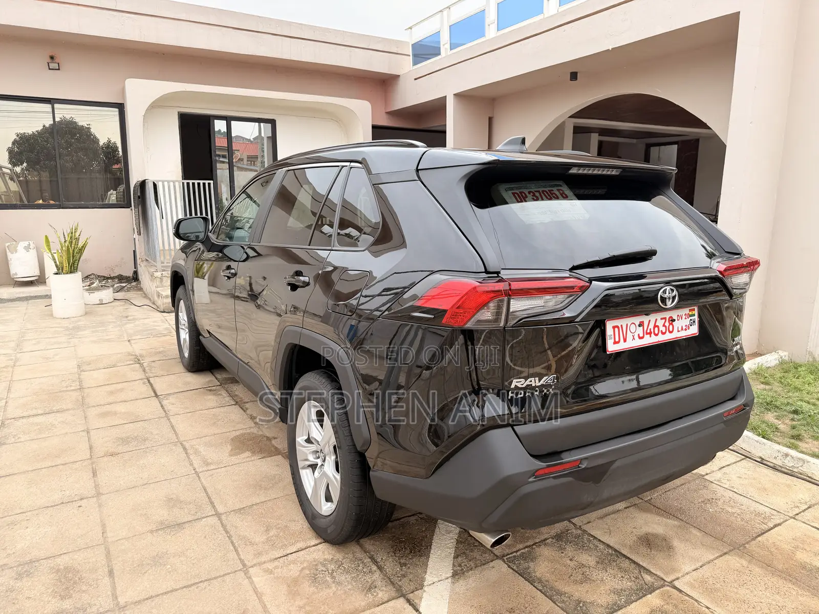 Toyota RAV4 XLE AWD 2019 Black