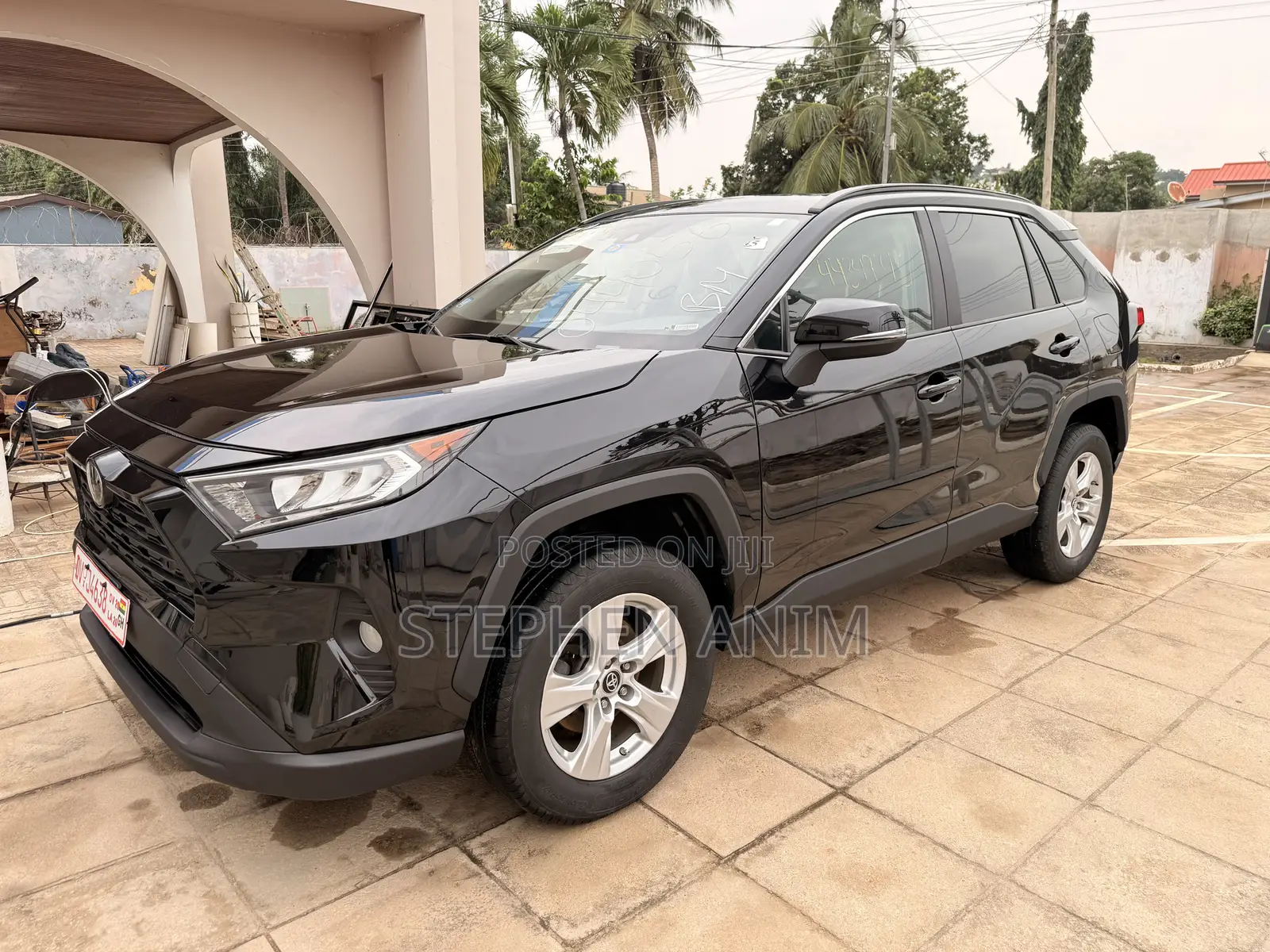 Toyota RAV4 XLE AWD 2019 Black