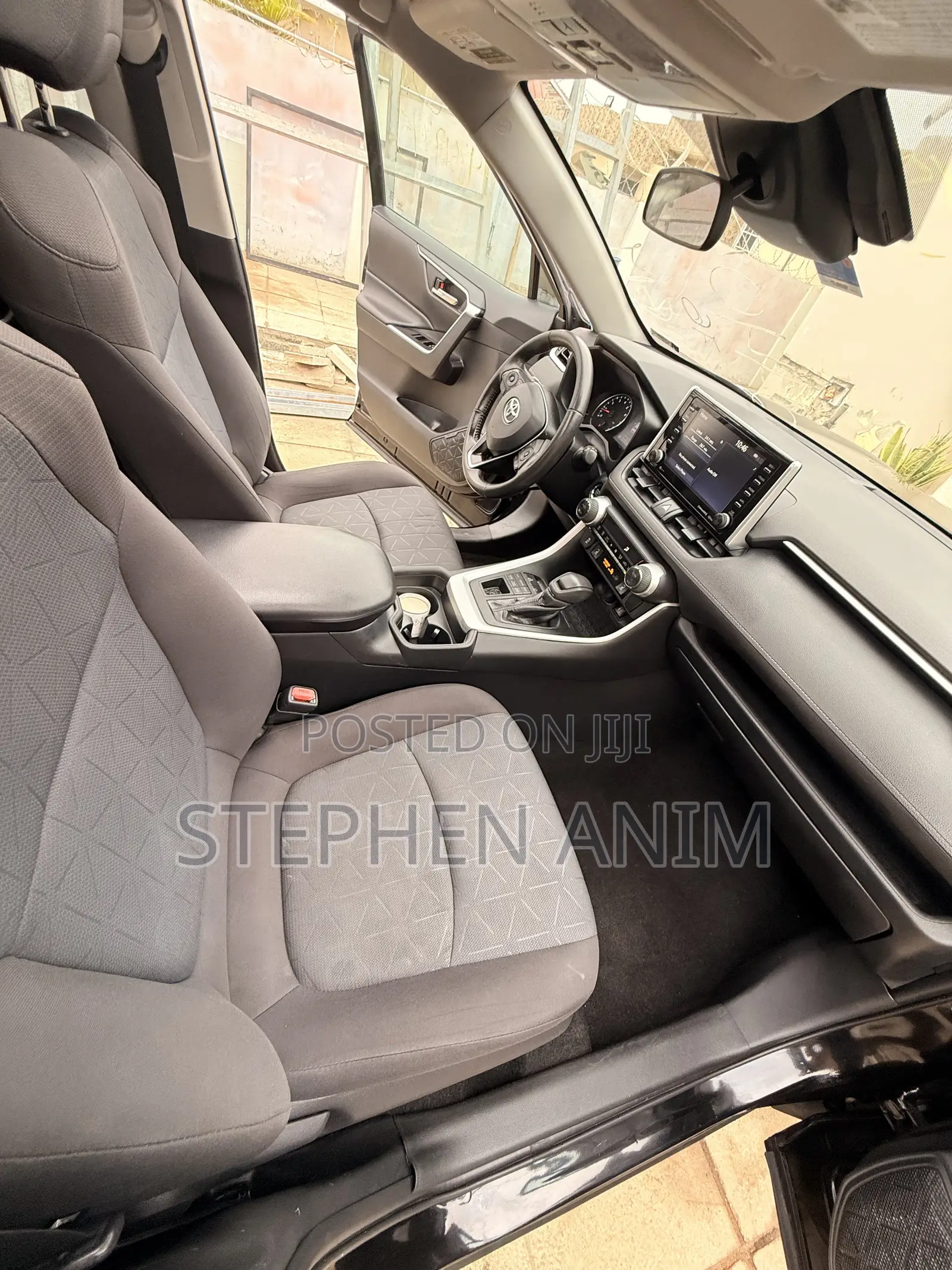 Toyota RAV4 XLE AWD 2019 Black
