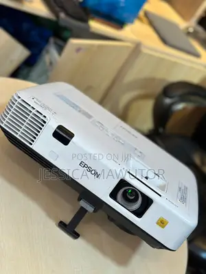Epson PowerLite 1930, 3LCD Projector, XGA Resolution