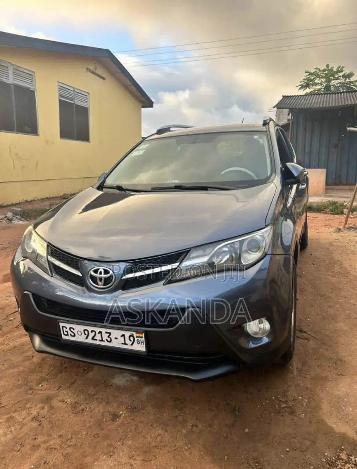 Toyota RAV4 XLE 4dr SUV (2.5L 4cyl 6A) 2014 Gray