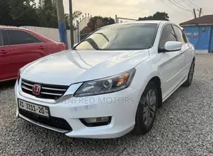 Honda Accord Sport 4dr Sedan FWD (2.4L 4cyl 2A) 2016 White