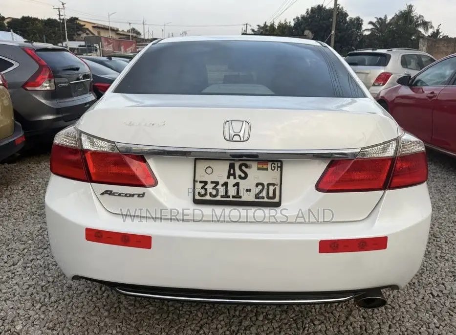 Honda Accord Sport 4dr Sedan FWD (2.4L 4cyl 2A) 2016 White
