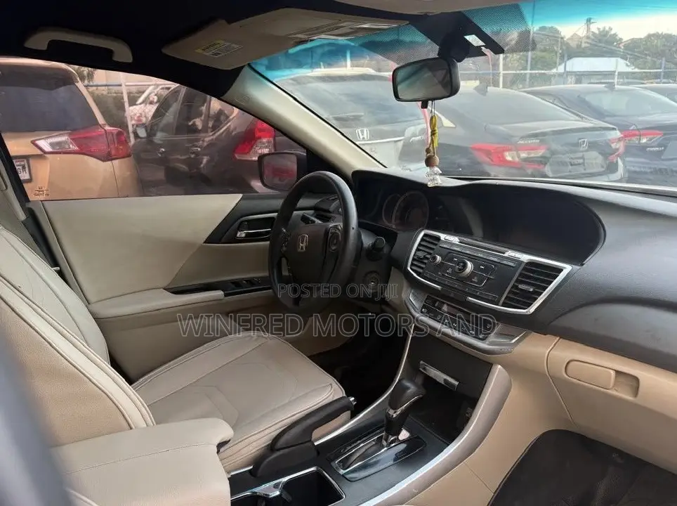 Honda Accord Sport 4dr Sedan FWD (2.4L 4cyl 2A) 2016 White