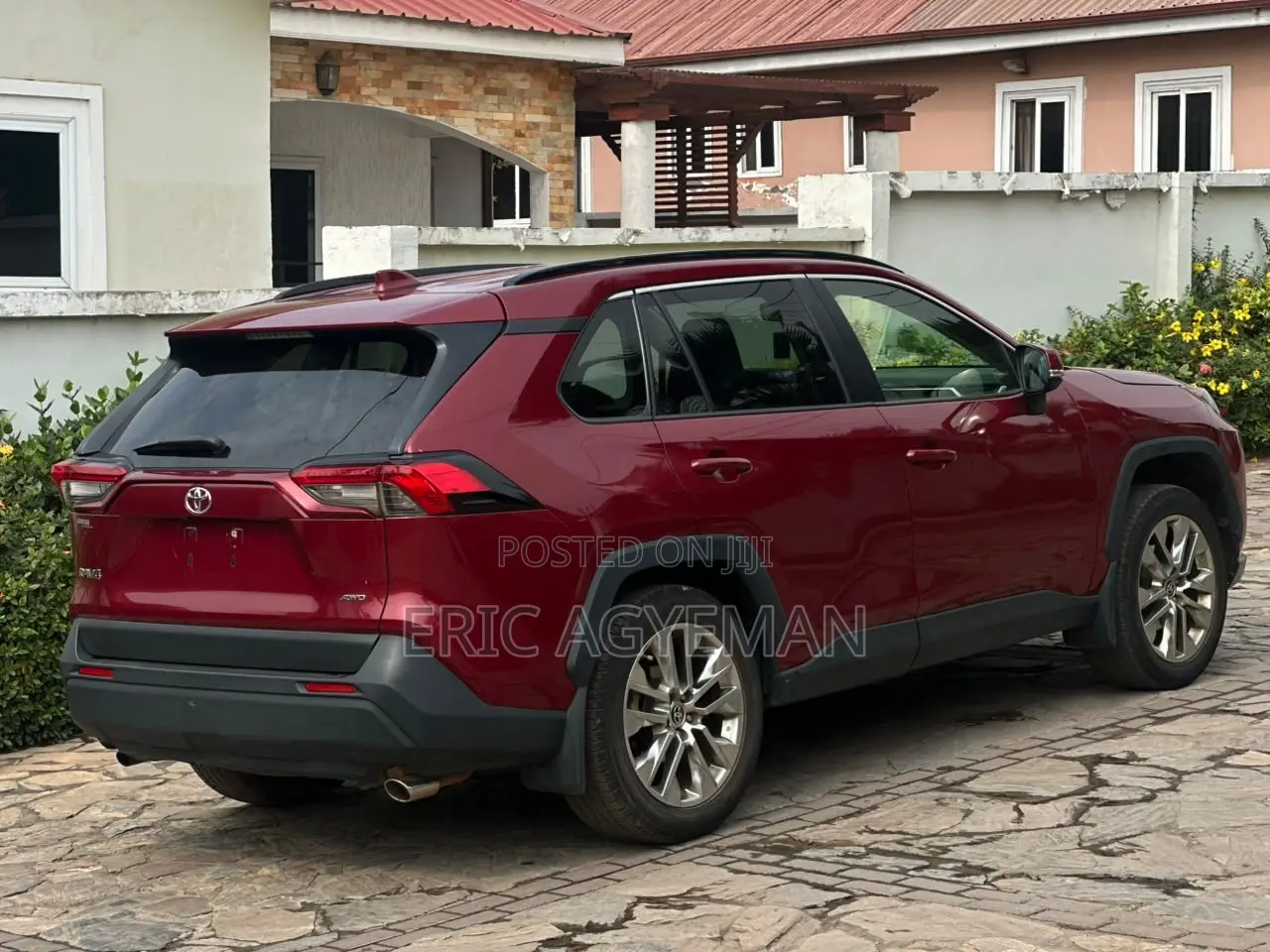 Toyota RAV4 2019 Red