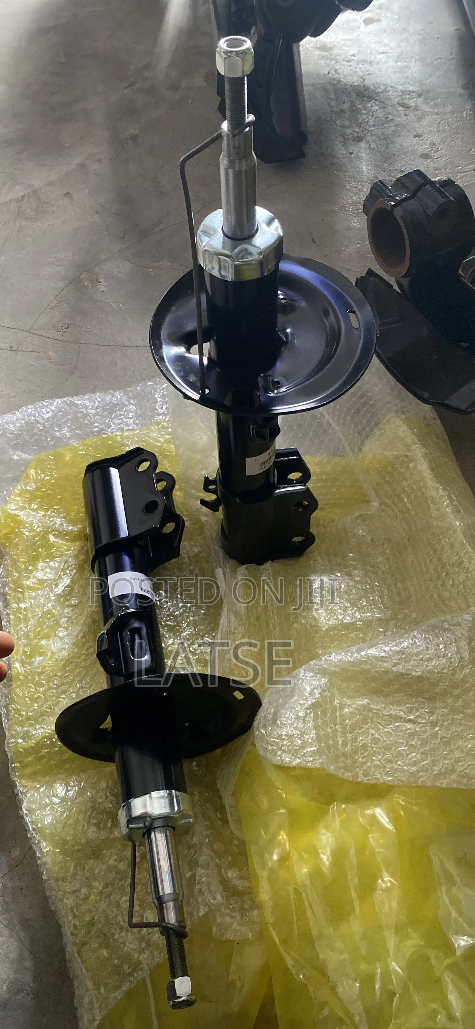 Toyota Vitz 2008,2009,2010,2011,2012,2013 Front Shock Absorber Pair