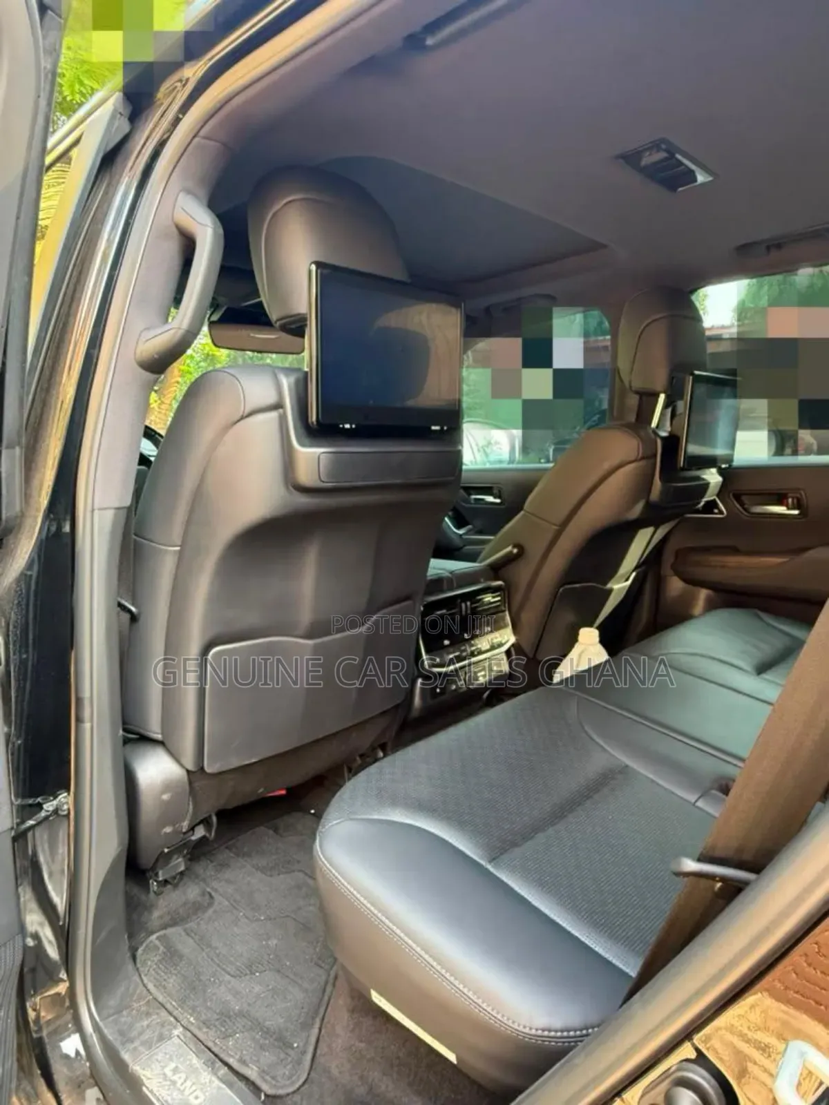 Toyota Land Cruiser LC300 2024 Black