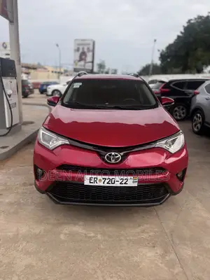 Toyota RAV4 XLE 4dr SUV AWD (2.5L 4cyl 6A) 2015