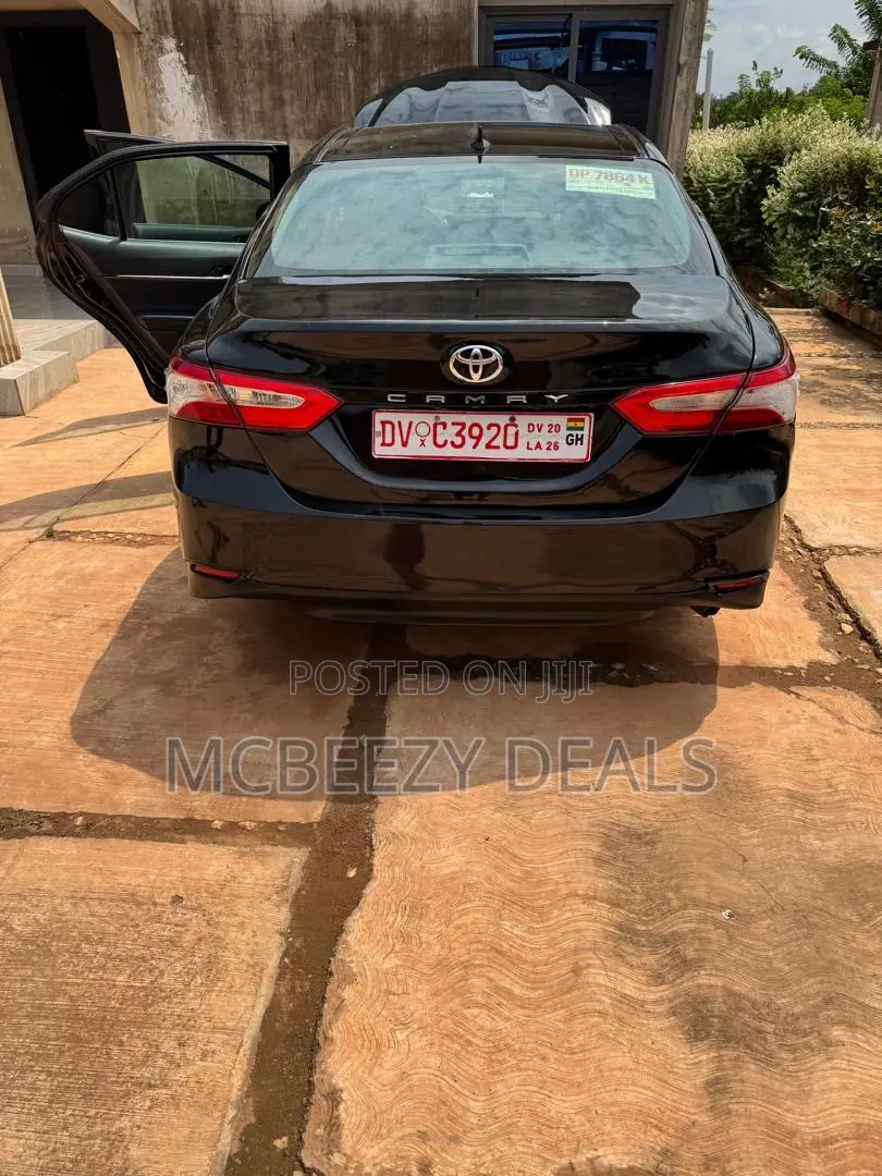 Toyota Camry LE FWD 2020 Black