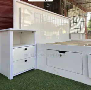 Gloss White Queen Size Bed