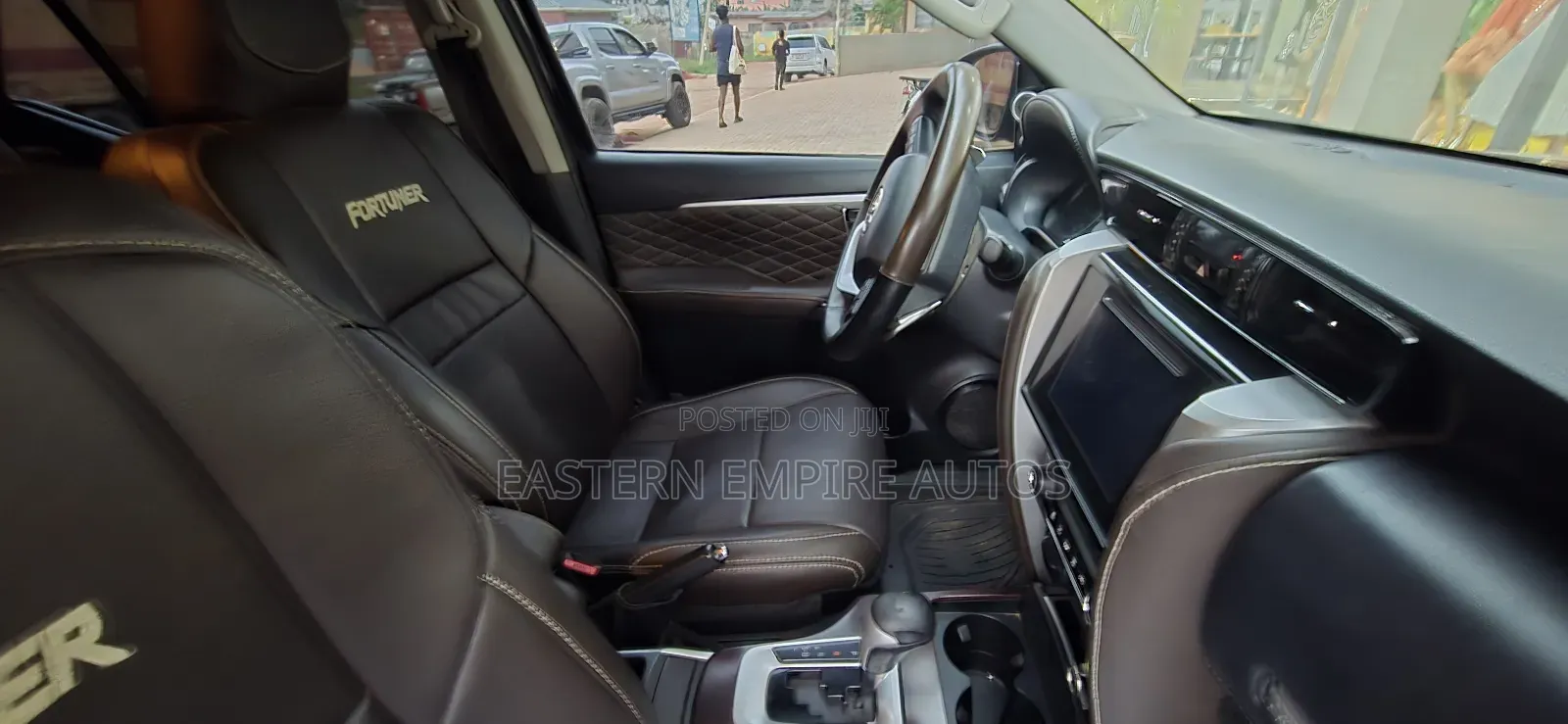 Toyota Fortuner 2.7 AWD 2017 Black