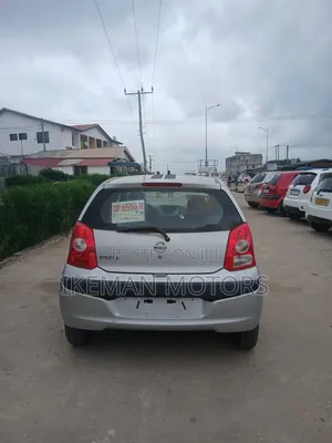 Nissan Pixo 1.0 FWD 2011 Silver