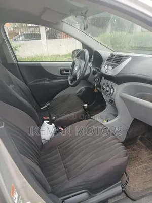 Nissan Pixo 1.0 FWD 2011 Silver