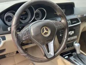 Mercedes-Benz C250 2014 Black