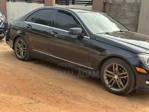 Mercedes-Benz C250 2014 Black