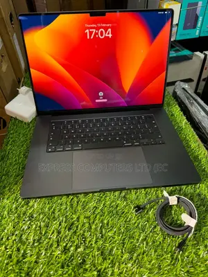 Laptop Apple MacBook Pro 2023 M3 Pro 36GB Apple M3 Pro SSD 1T