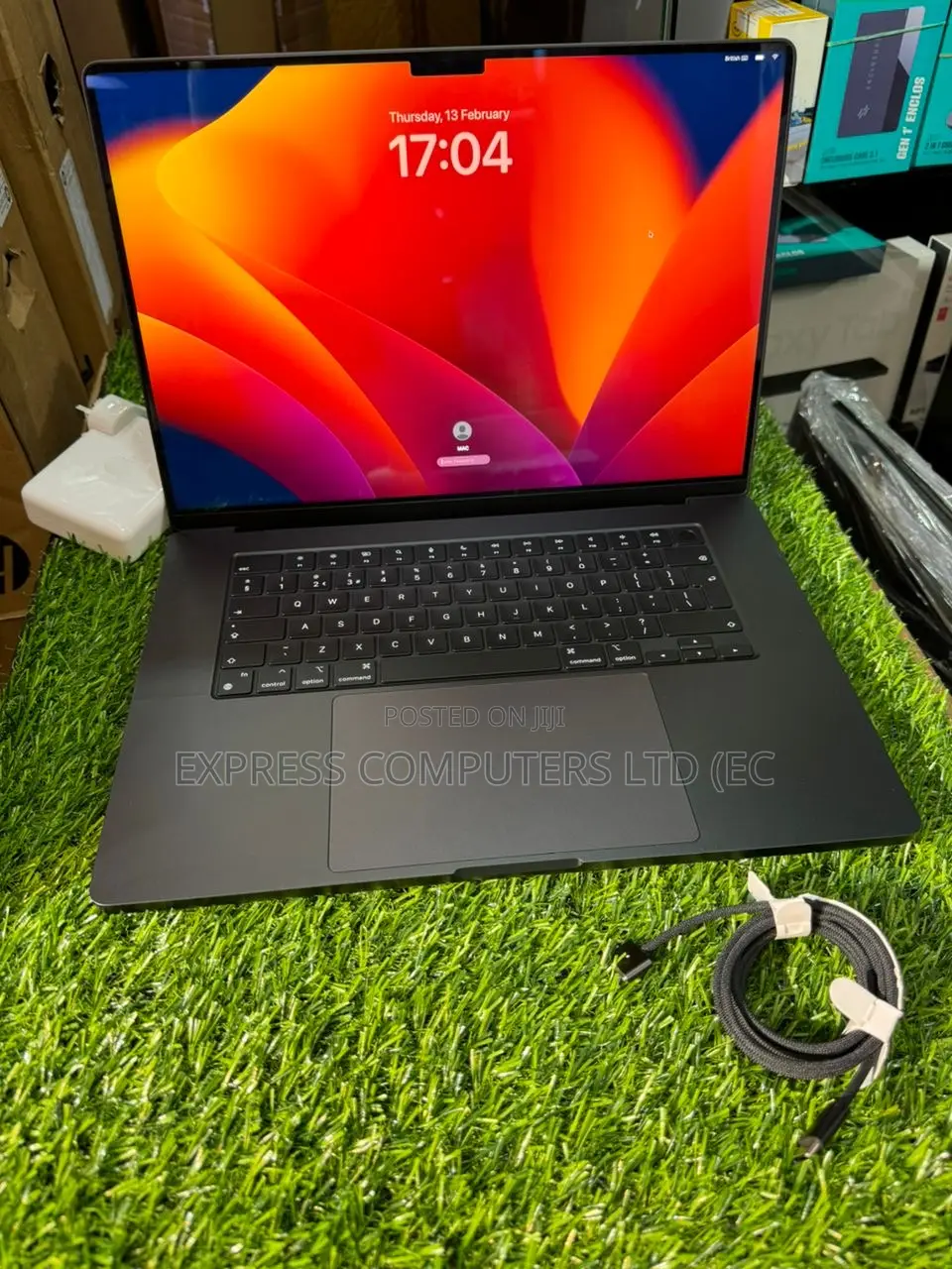 Laptop Apple MacBook Pro 2023 M3 Pro 36GB Apple M3 Pro SSD 1T
