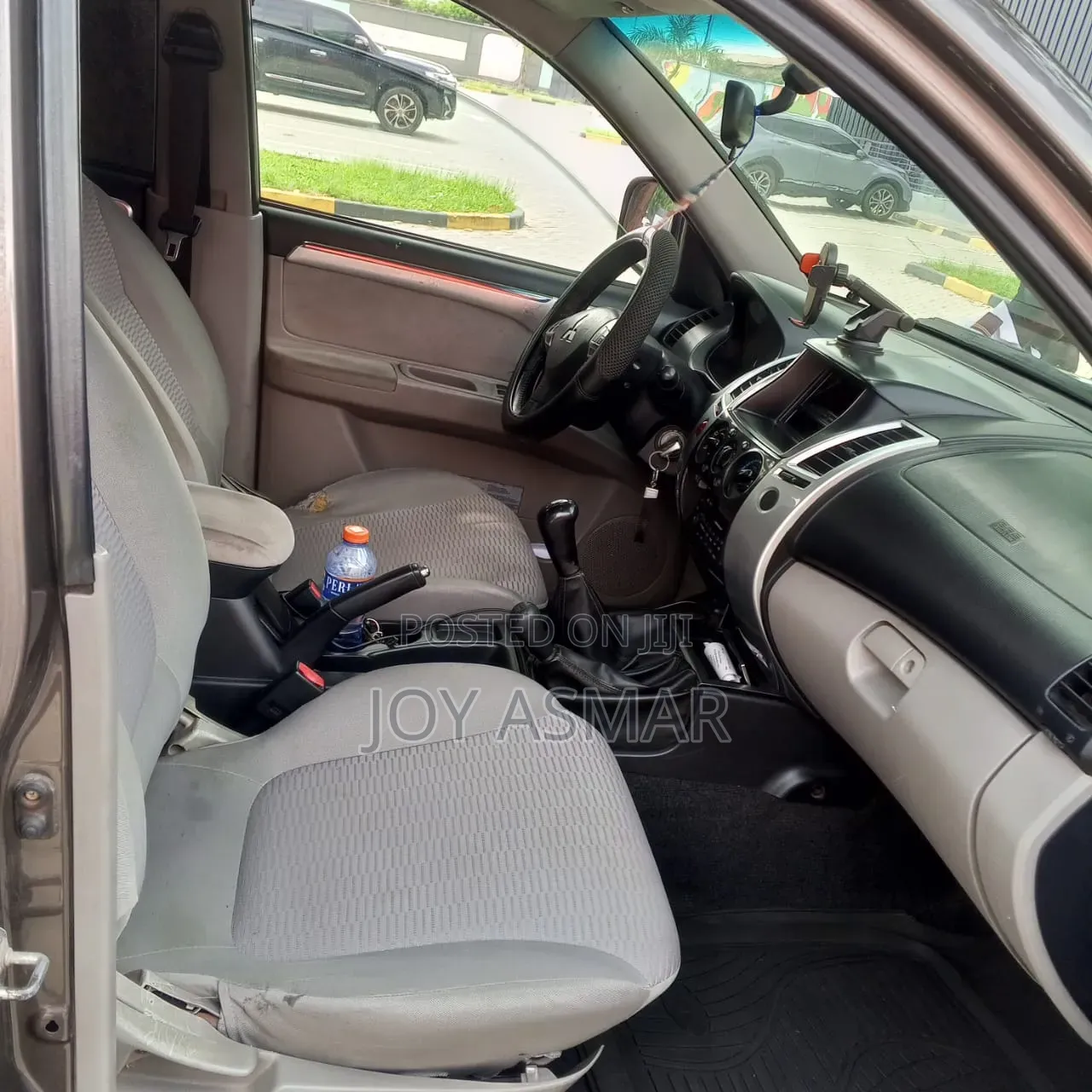 Mitsubishi Pajero 2012 Brown