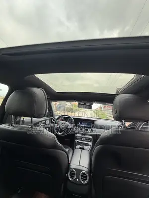 Mercedes-Benz E300 2018 Black