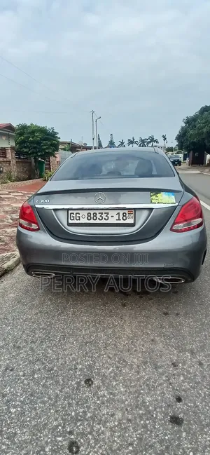 Mercedes-Benz C300 2017 Gray