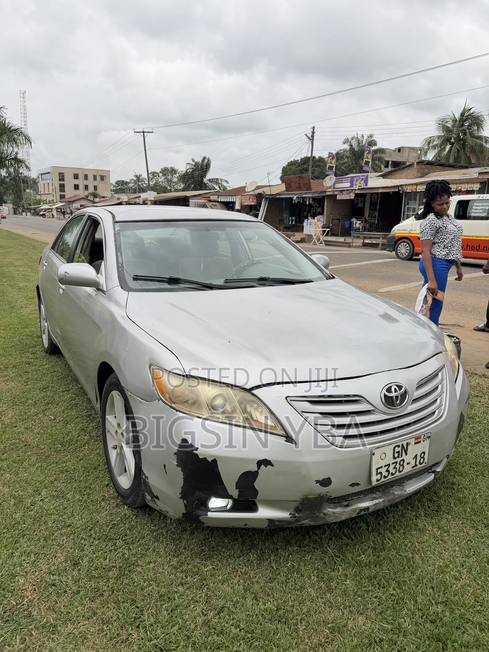 Toyota Camry Base 4dr Sedan (2.5L 4cyl 6M) 2010 Silver