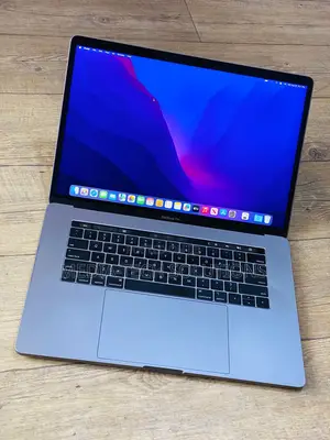 Laptop Apple MacBook Pro 2019 32GB Intel Core i9 SSD 1T