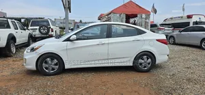 Hyundai Accent SE Sedan 2017 White