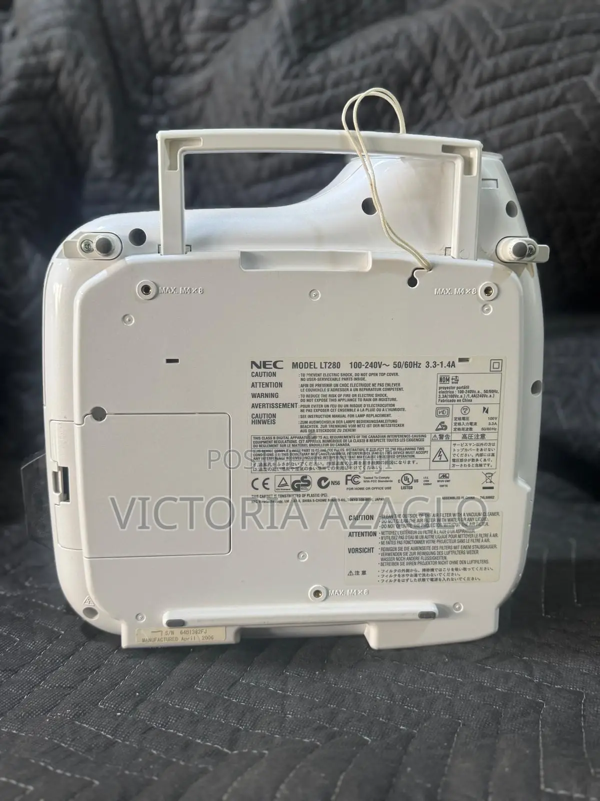 NEC LT280 LCD Projector - Portable and Effective