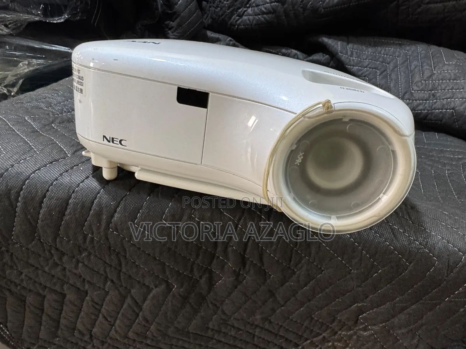 NEC LT280 LCD Projector - Portable and Effective