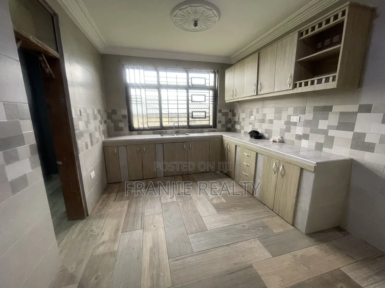 3bdrm Apartment in Franjie Realty, Kasoa for rent