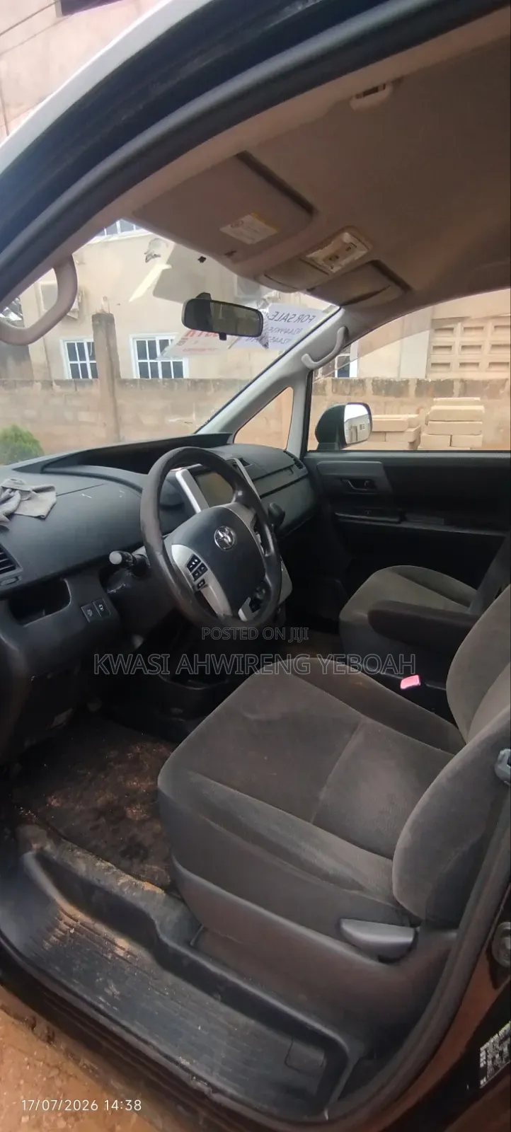 Toyota Voxy 2013 Black