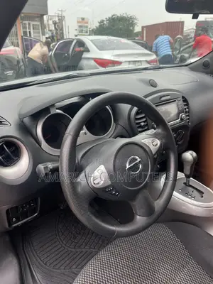 Nissan Juke SV FWD 2017 Silver