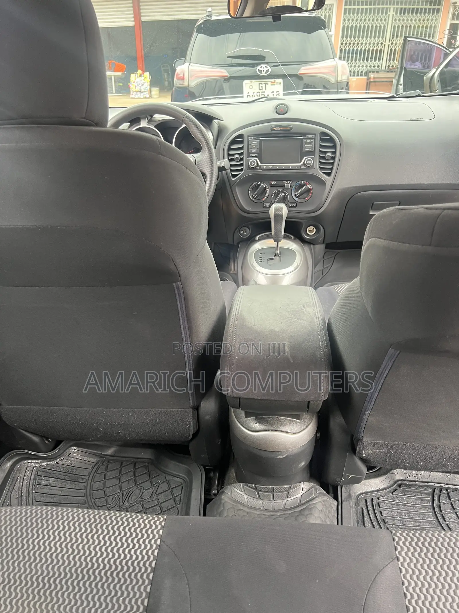 Nissan Juke SV FWD 2017 Silver