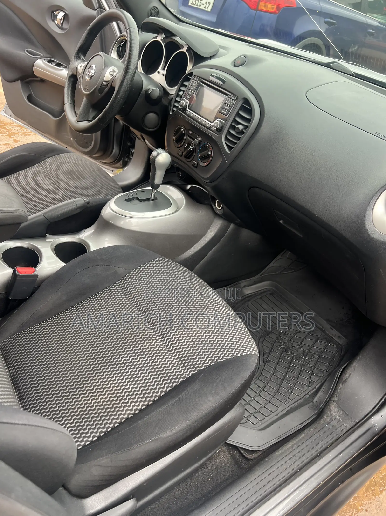 Nissan Juke SV FWD 2017 Silver