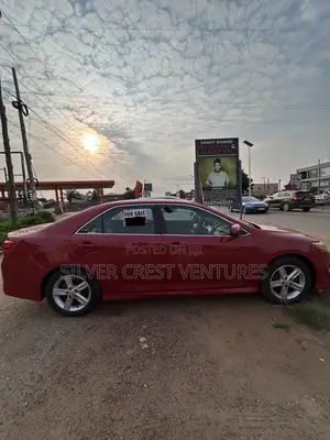 Toyota Camry SE 4dr Sedan w/Prod. End 11/13 (2.5L 4cyl 6A) 2014 Red