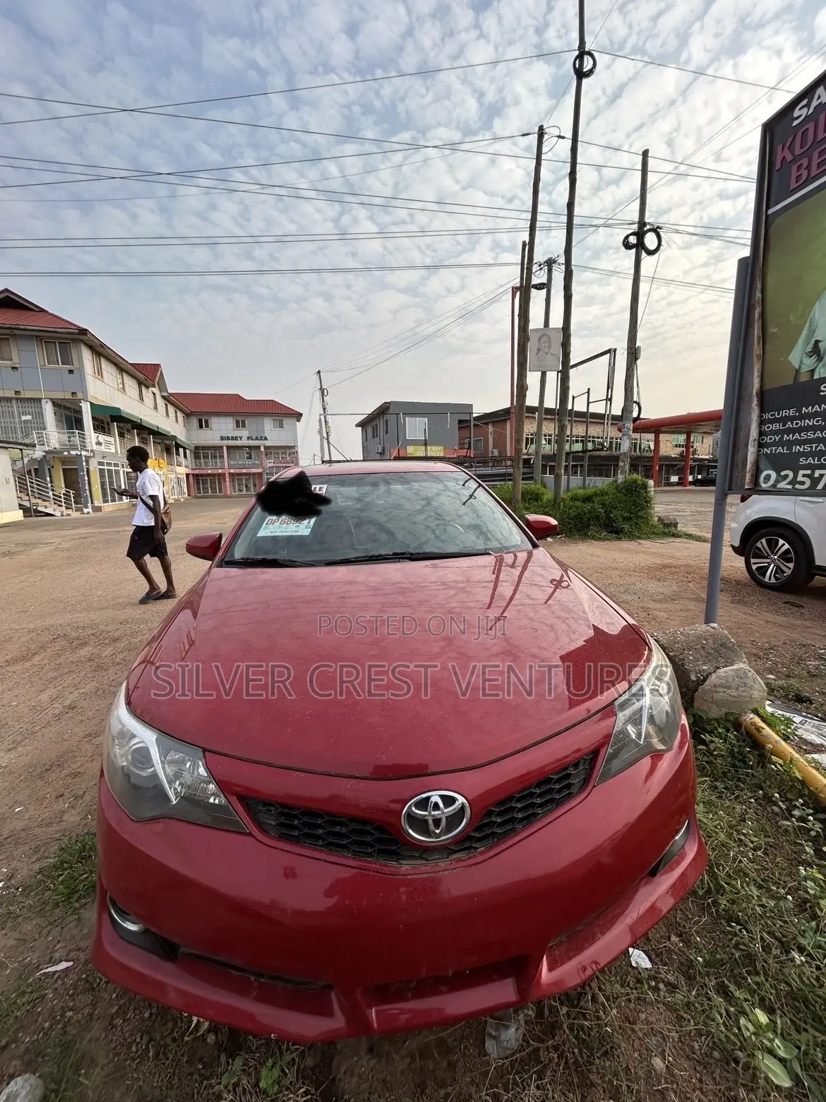 Toyota Camry SE 4dr Sedan w/Prod. End 11/13 (2.5L 4cyl 6A) 2014 Red
