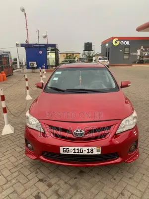 Toyota Corolla 2013 Red