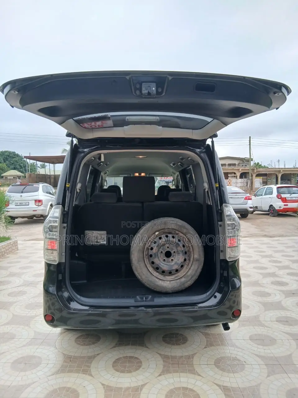 Toyota Voxy 2012 Black