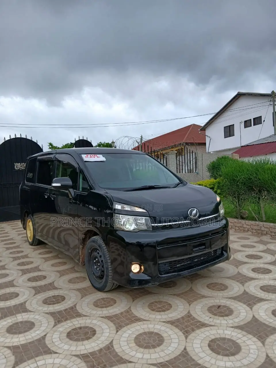 Toyota Voxy 2012 Black