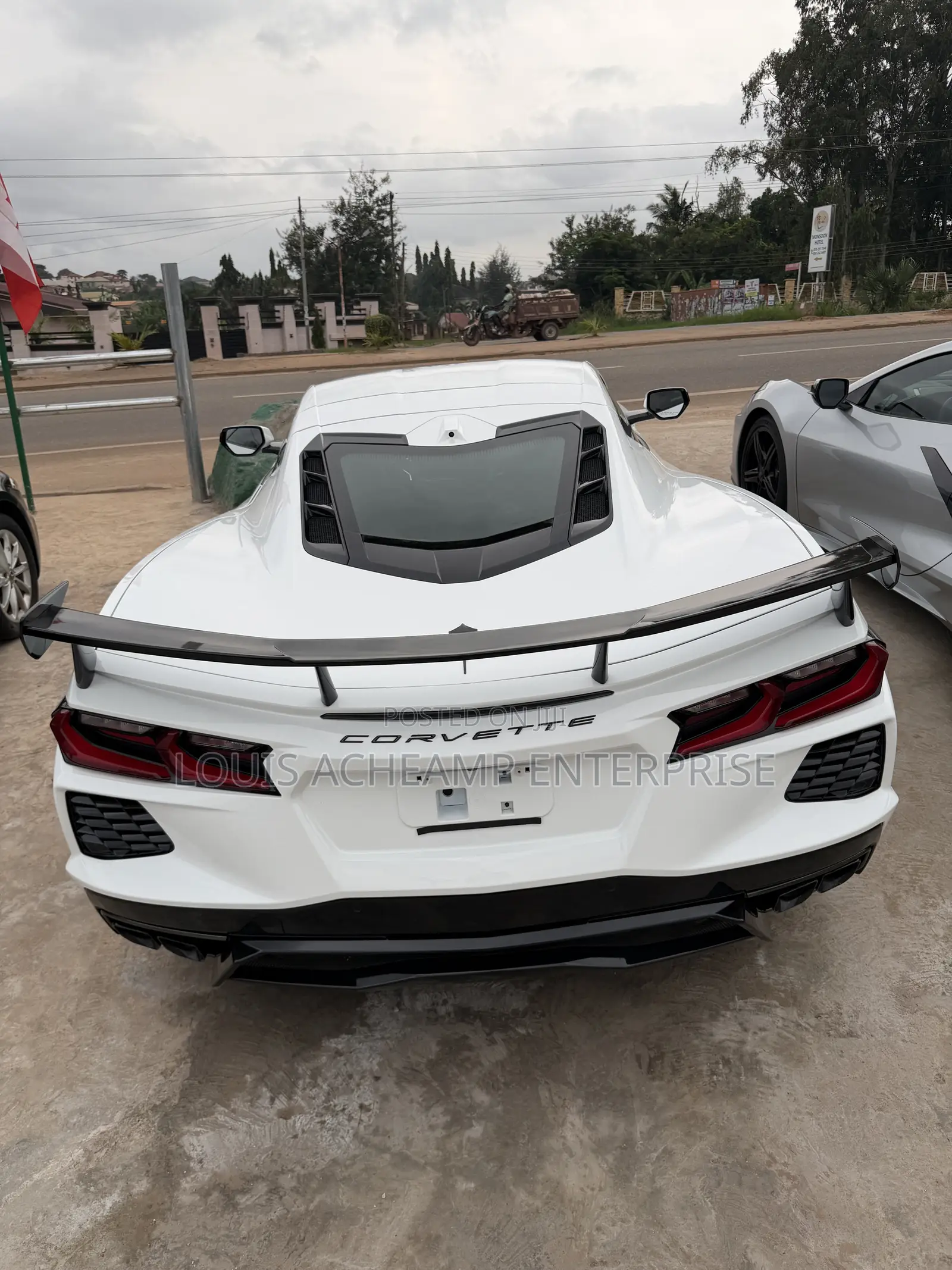 Chevrolet Corvette 2026 White