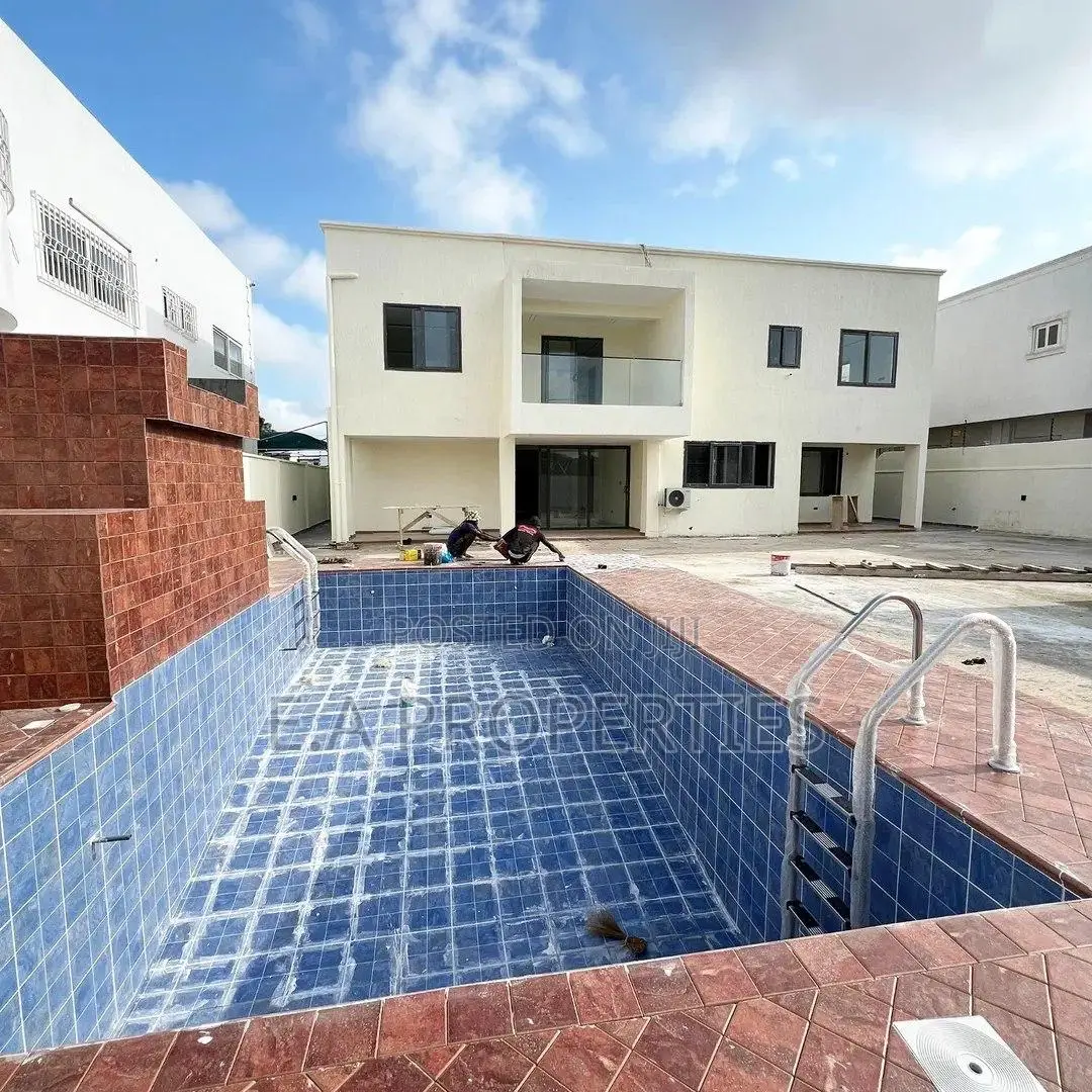 5bdrm House in E A Properties, American House for sale